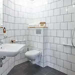 Eklo Paris Cdg Airport Hotel *