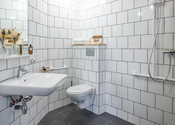 Eklo Paris Cdg Airport Hotel *